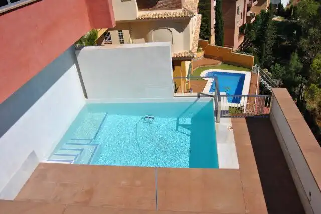 Piscina de Casa o chalet en venta en Málaga con Aire acondicionado, Calefacción y Jardín privado