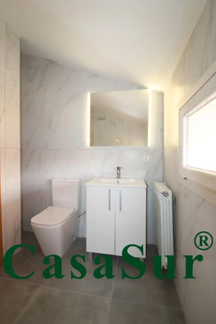 Baño de Casa o chalet en venta en Renedo de Esgueva con Calefacción, Jardín privado y Terraza