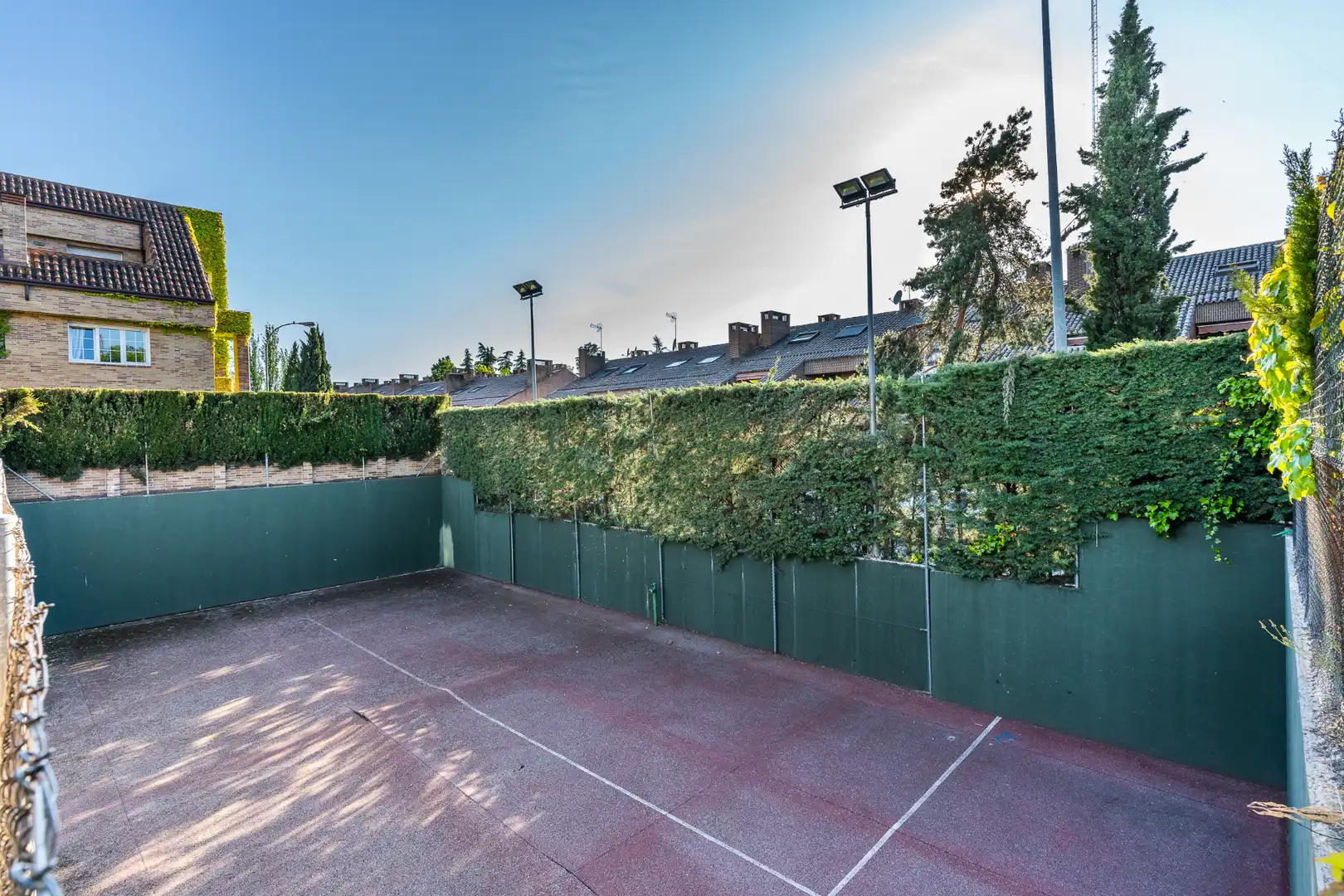 Jardí de Casa adosada en venda en Las Rozas de Madrid amb Calefacció, Jardí privat i Piscina comunitària