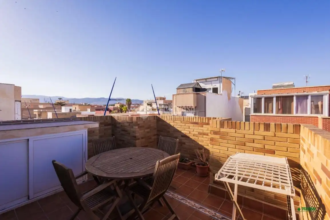 Terrassa de Àtic en venda en Almería amb Aire condicionat i Terrassa
