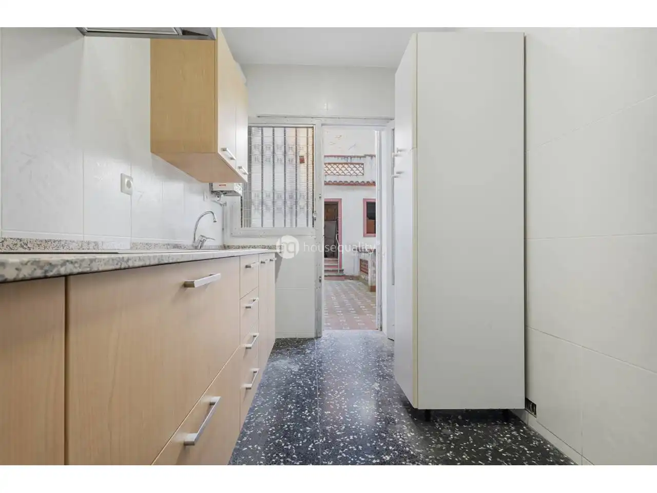 Cocina de Piso en venta en Barcelona con Jardín privado, Terraza y Balcón
