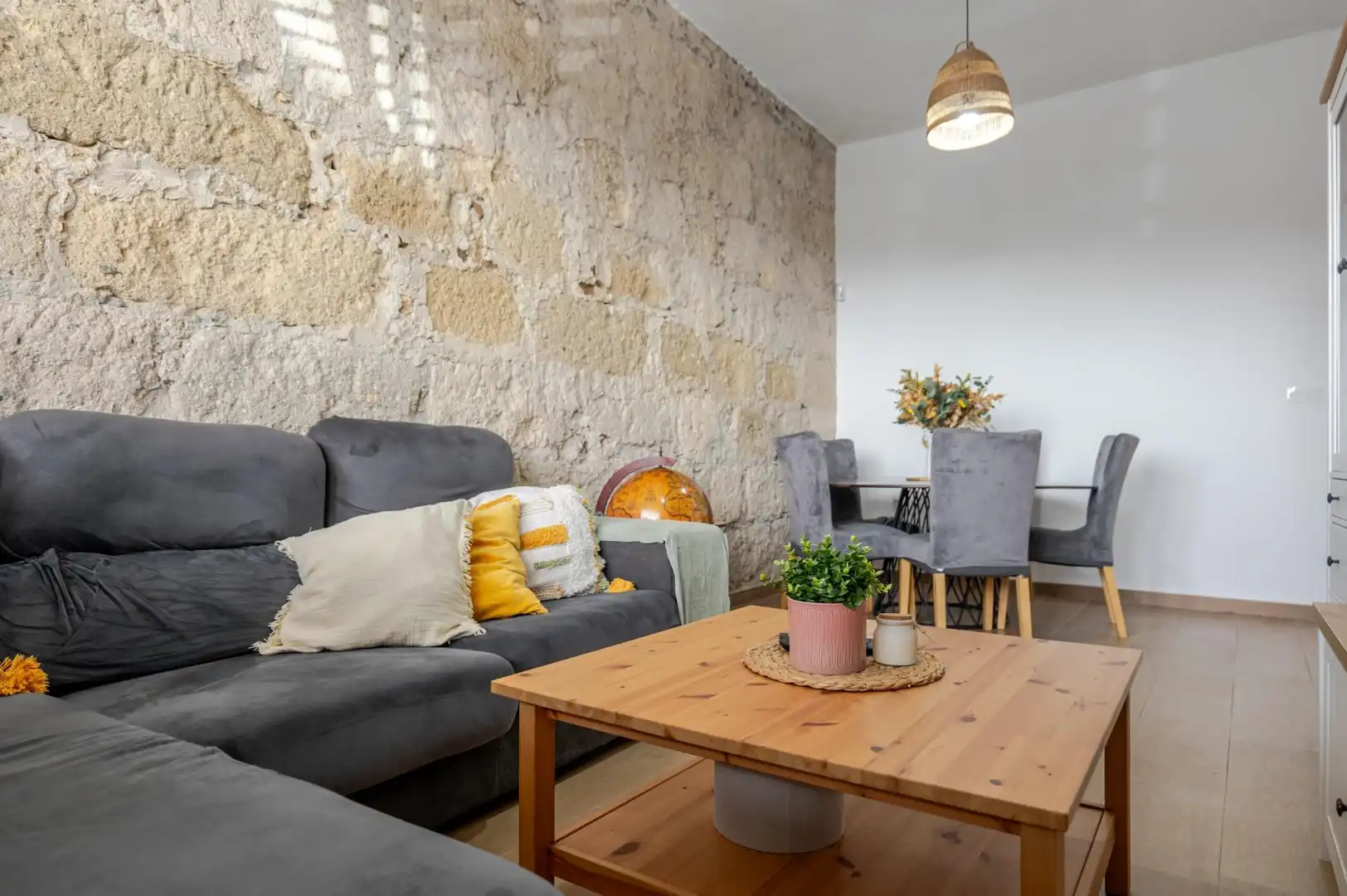 Wohnzimmer von Einfamilien-Reihenhaus zum Verkauf in Las Palmas de Gran Canaria mit Terrasse und Abstellraum
