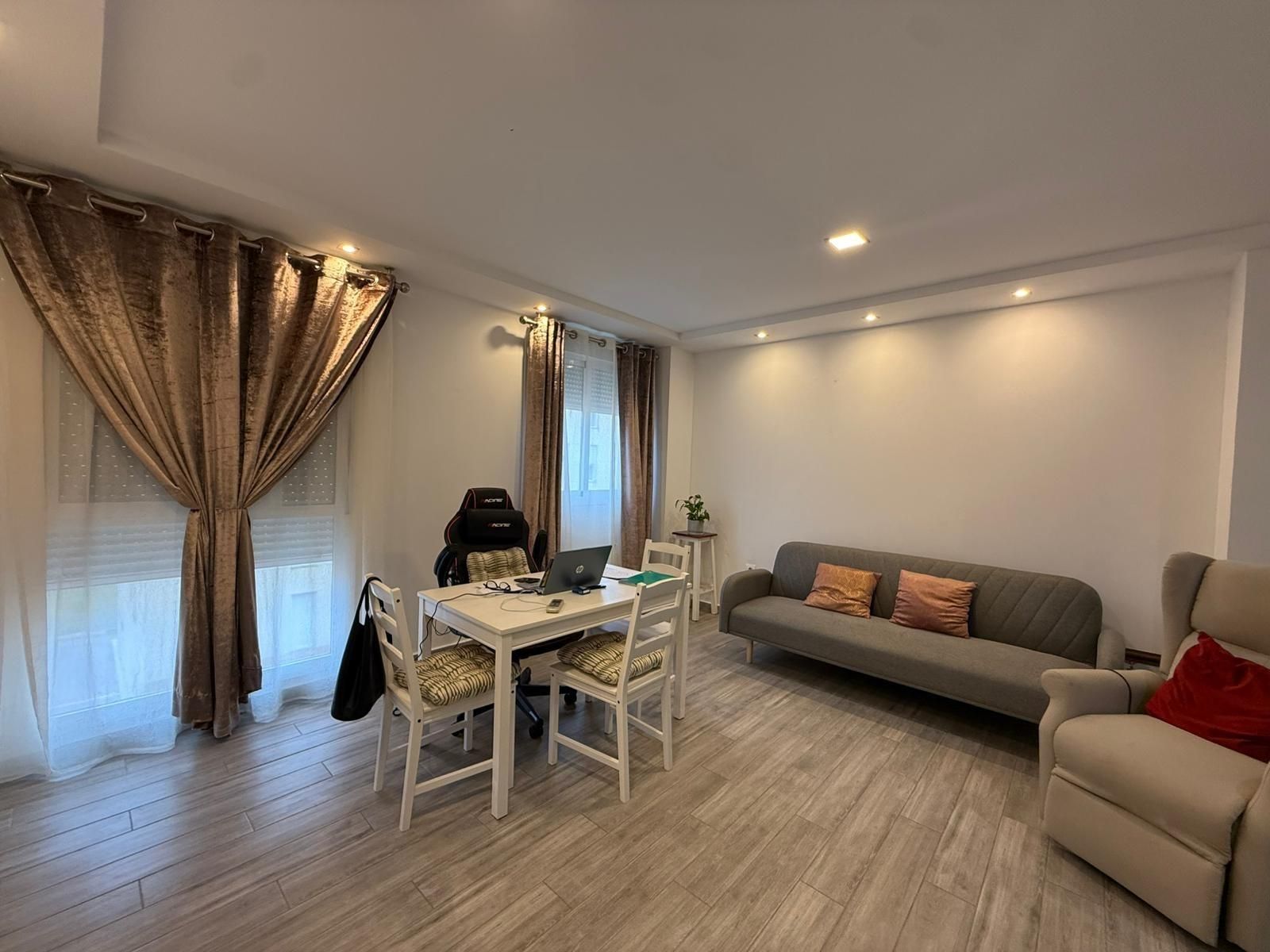 Sala d'estar de Pis en venda en Badajoz Capital amb Aire condicionat