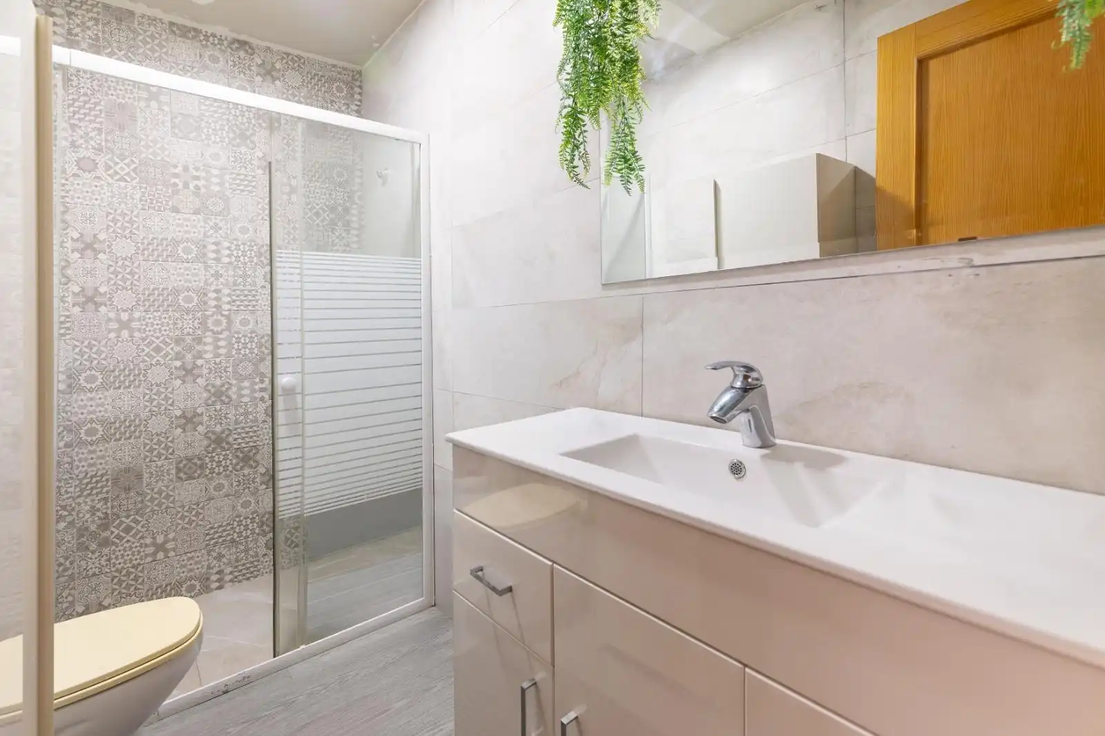 Bathroom of Detached homes for sale in Bellreguard  with Terrace, Storage room and Balcony