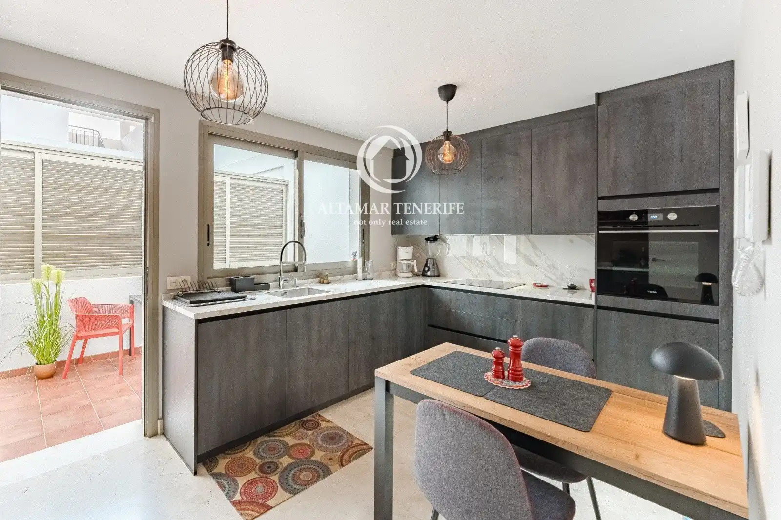 Apartamento con piscina en venta en de los Acantilados, imagen 8
