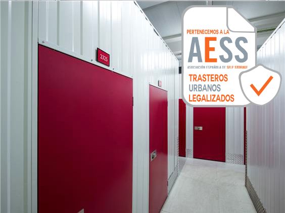 Exterior view of Box room to rent in  Zaragoza Capital  with Alarm
