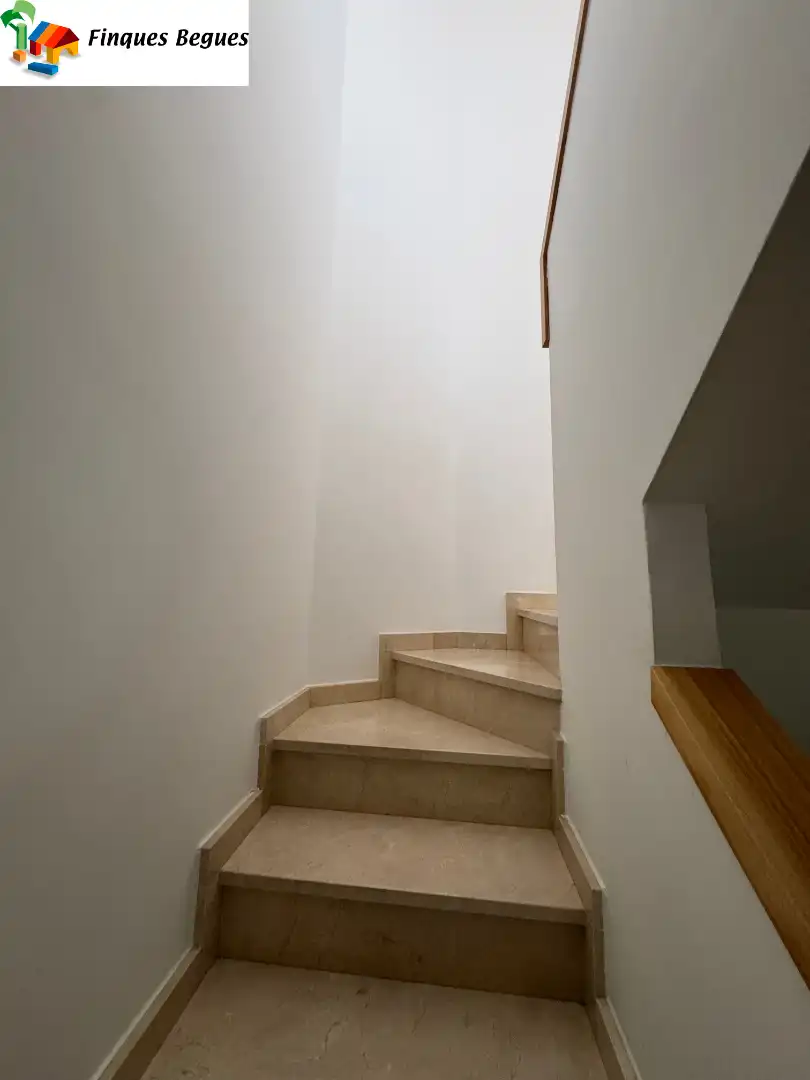Dúplex en venta en Begues con Calefacción, Parquet y Terraza