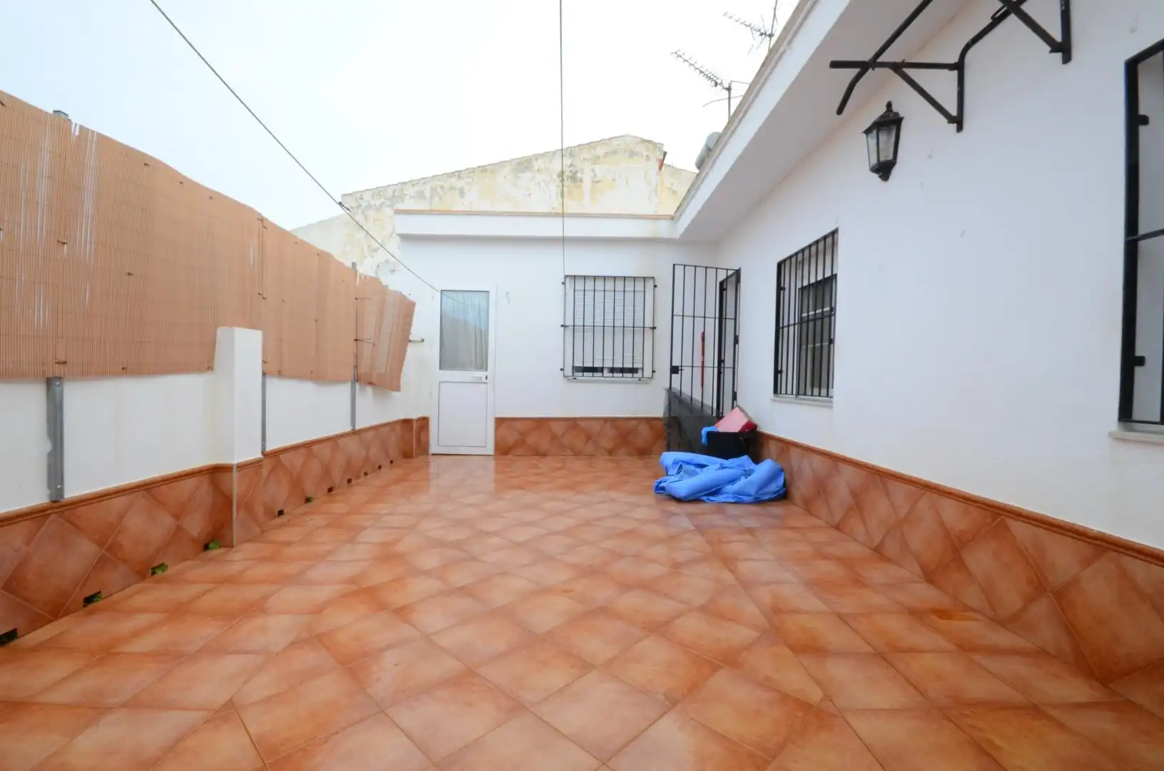 Vista exterior de Local en venta en Mazagón