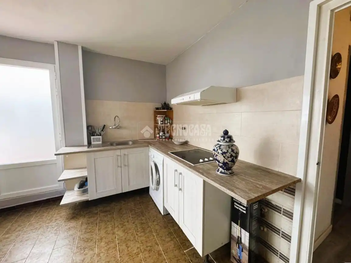 Kitchen of Flat for sale in Zaragoza