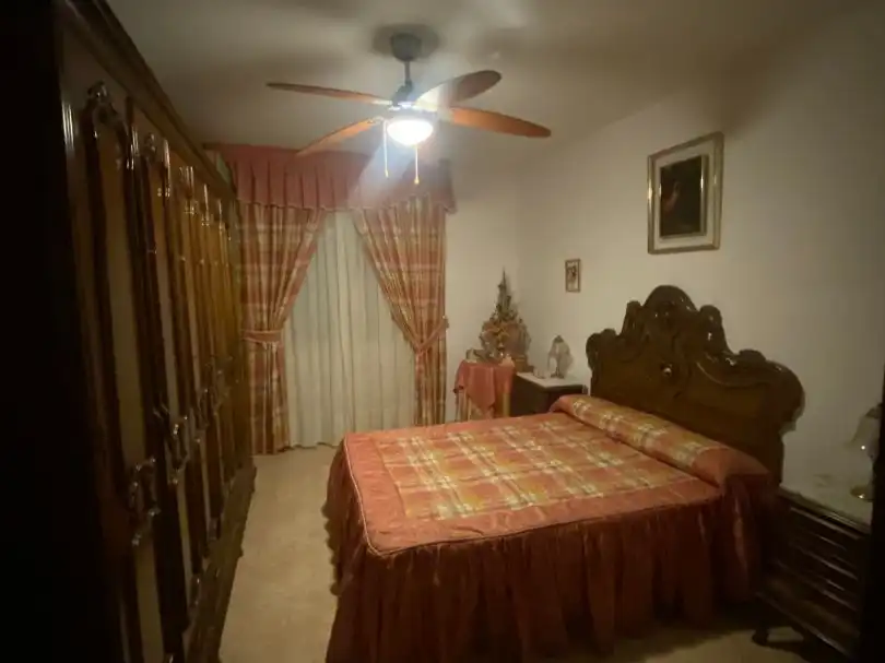Schlafzimmer von Wohnung zur Miete in Baeza, Jaén
