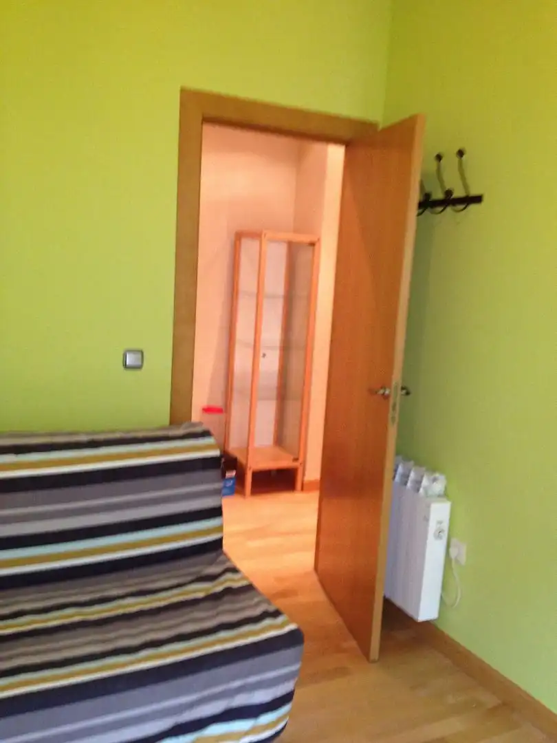 Bedroom of Flat for rent in Salamanca  with Heating, Parquet flooring and Furnished