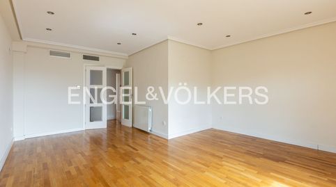 Photo 5 of Flat for rent in Aiora, Valencia Capital