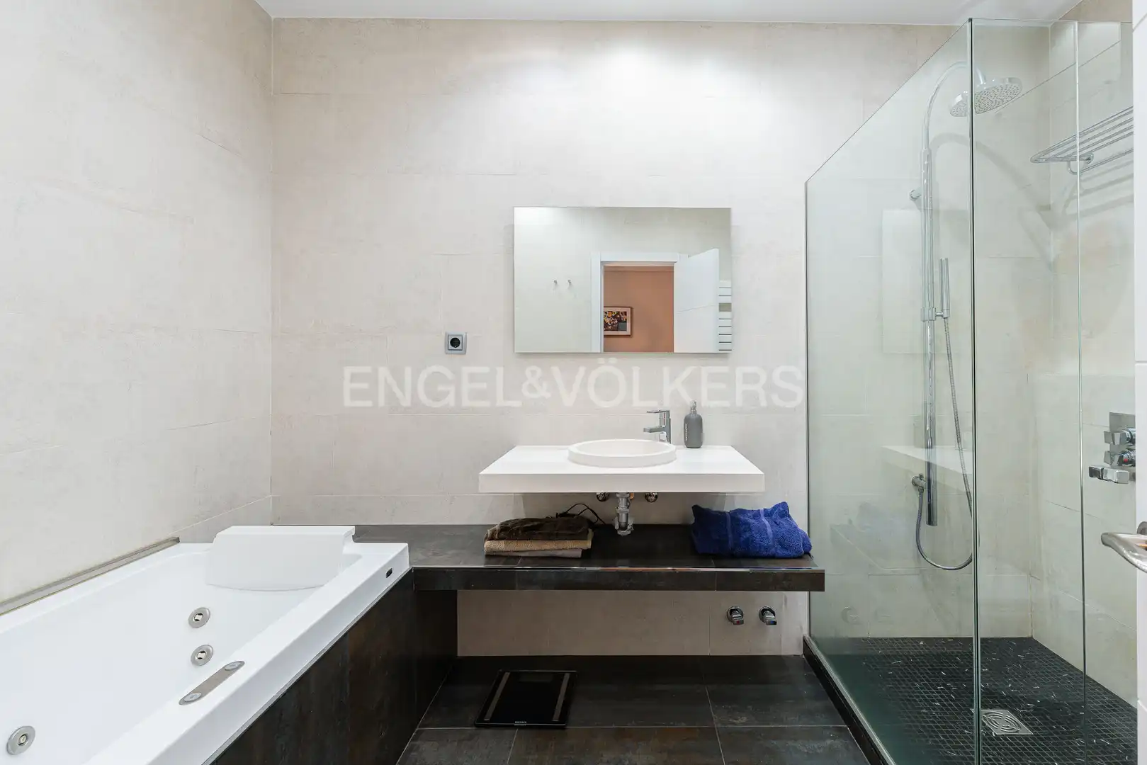 Bathroom of Attic for sale in Las Rozas de Madrid  with Air Conditioner, Heating and Terrace