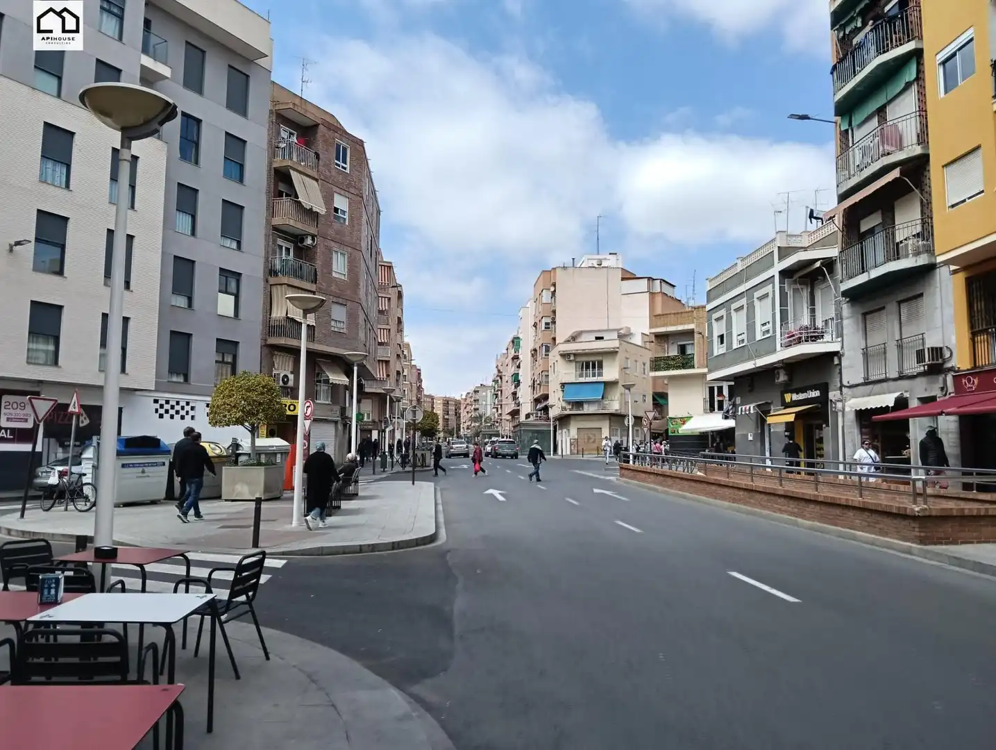 Vista exterior de Apartament de lloguer en Elche / Elx amb Terrassa, Traster i Moblat
