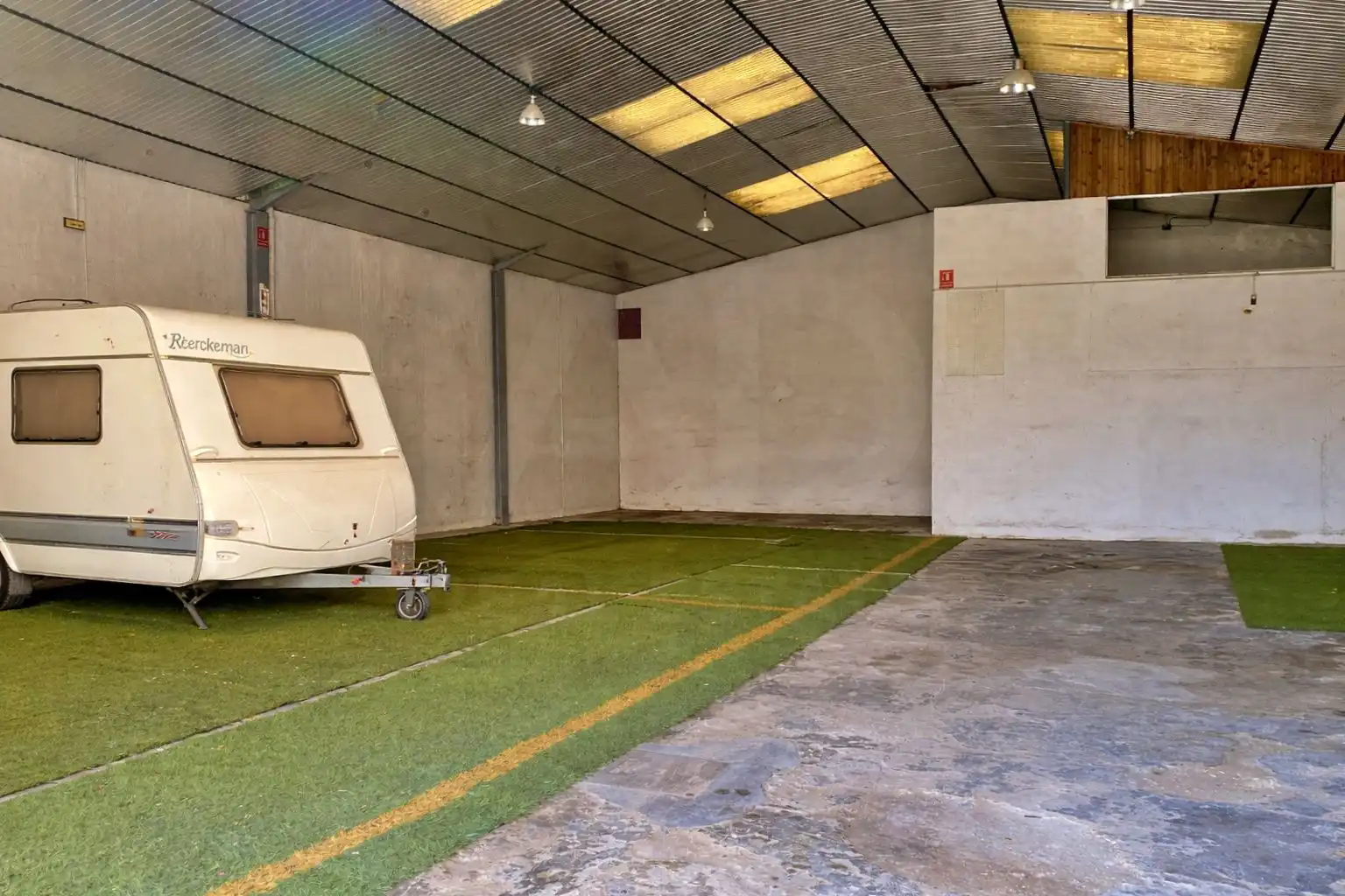 Industrial building for sale in Calle Vint-i-Set 16 16, imagen 21