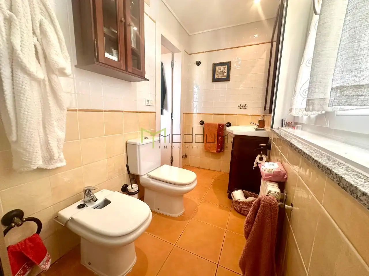 Bany de Casa o xalet en venda en Teo amb Calefacció, Jardí privat i Terrassa