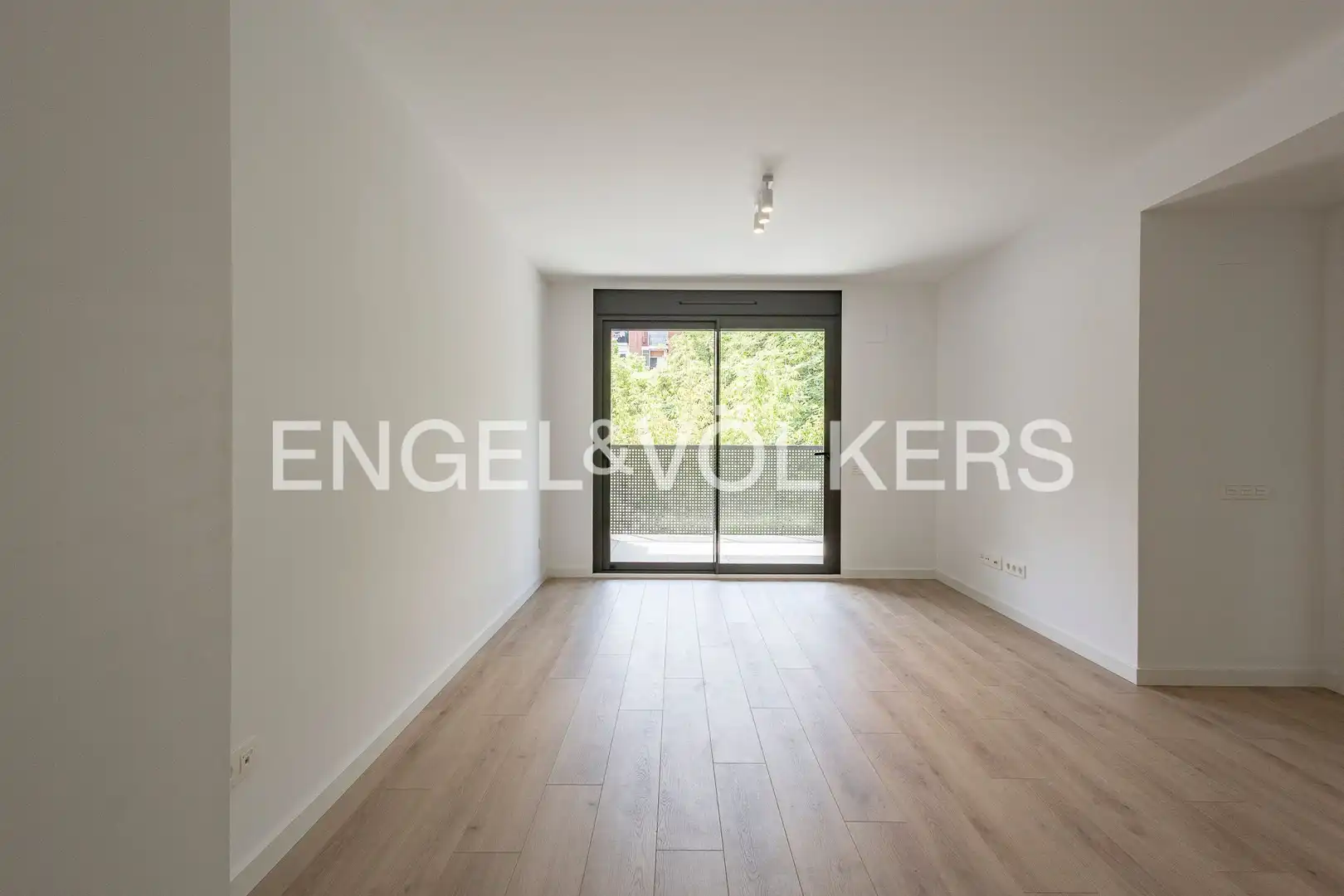 Wohnzimmer von Wohnung zur Miete in Esplugues de Llobregat mit Klimaanlage, Heizung und Parkett