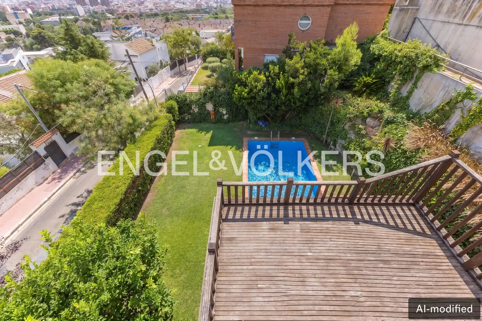 Swimming pool of Houses for sale in Esplugues de Llobregat  with Air Conditioner, Heating and Private garden