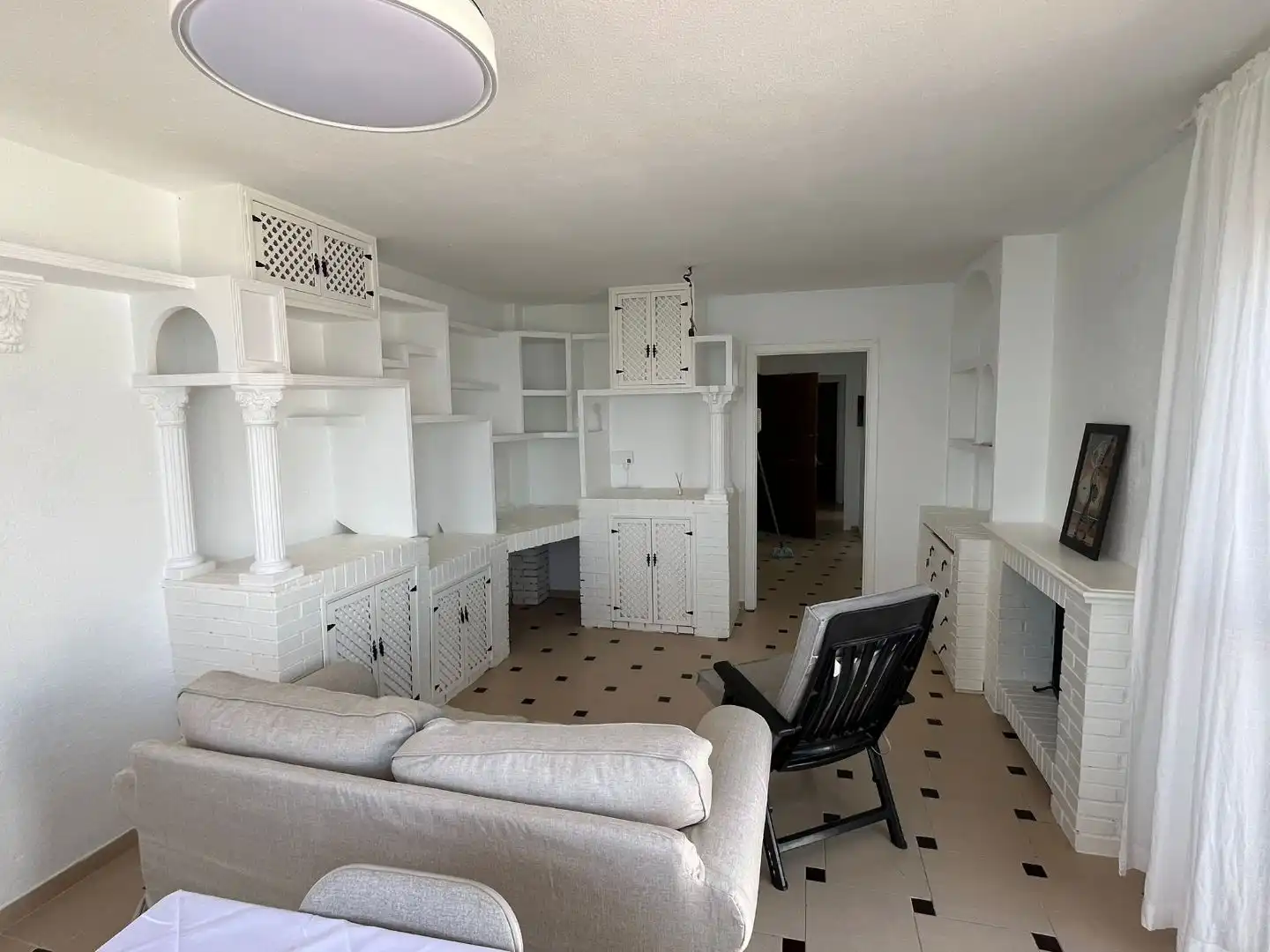 Sala de estar de Piso en venta en Roquetas de Mar con Terraza, Amueblado y Horno