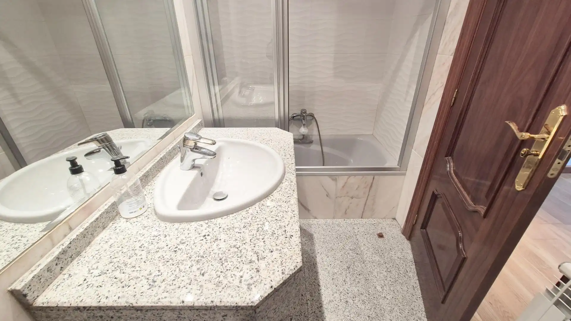 Baño de Piso en venta en Salamanca con Calefacción y Amueblado