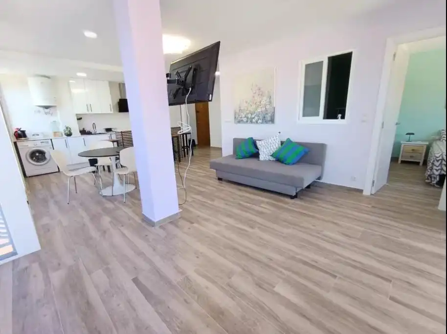 Sala de estar de Apartamento en venta en Benicasim / Benicàssim con Aire acondicionado, Calefacción y Jardín privado
