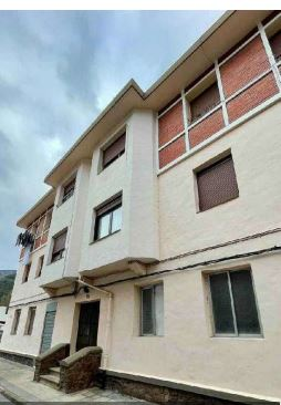 Vista exterior de Piso en venta en Alonsotegi