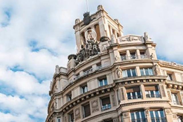 Piso en Venta en Gran Vía en Paseo Sagasta