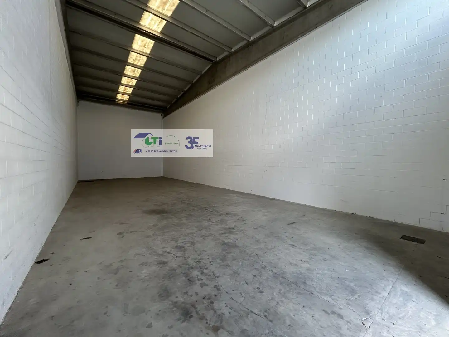 Industrial buildings for rent in CALLE ALBARDIN, Cartuja Baja
