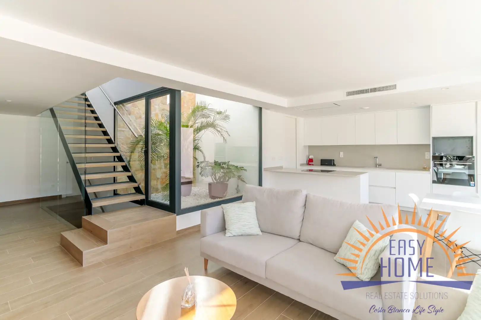 Living room of Houses for sale in Monforte del Cid  with Air Conditioner, Heating and Private garden