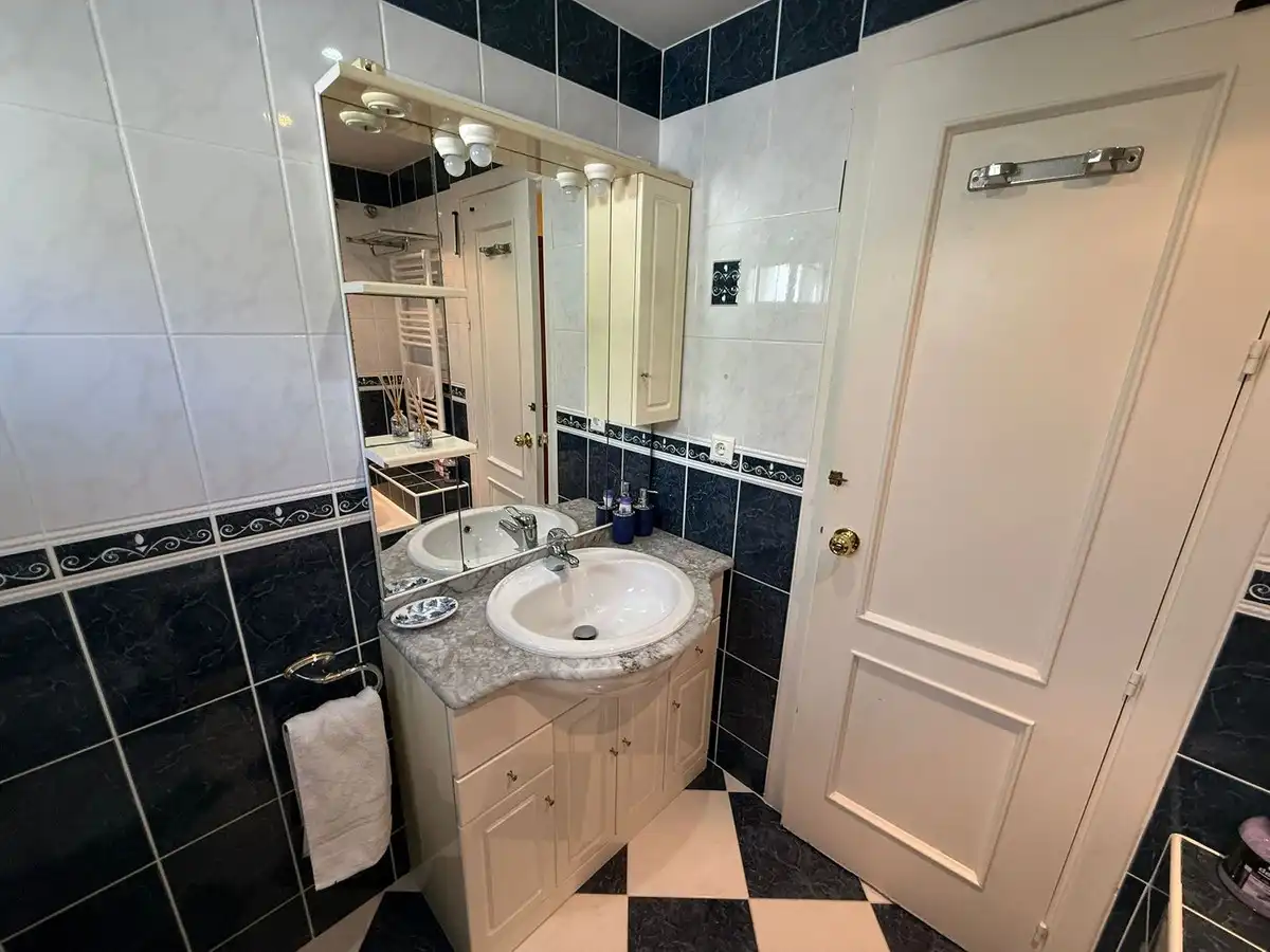 Apartament amb piscina en venda a Avenida Casarabonela 19, imagen 22