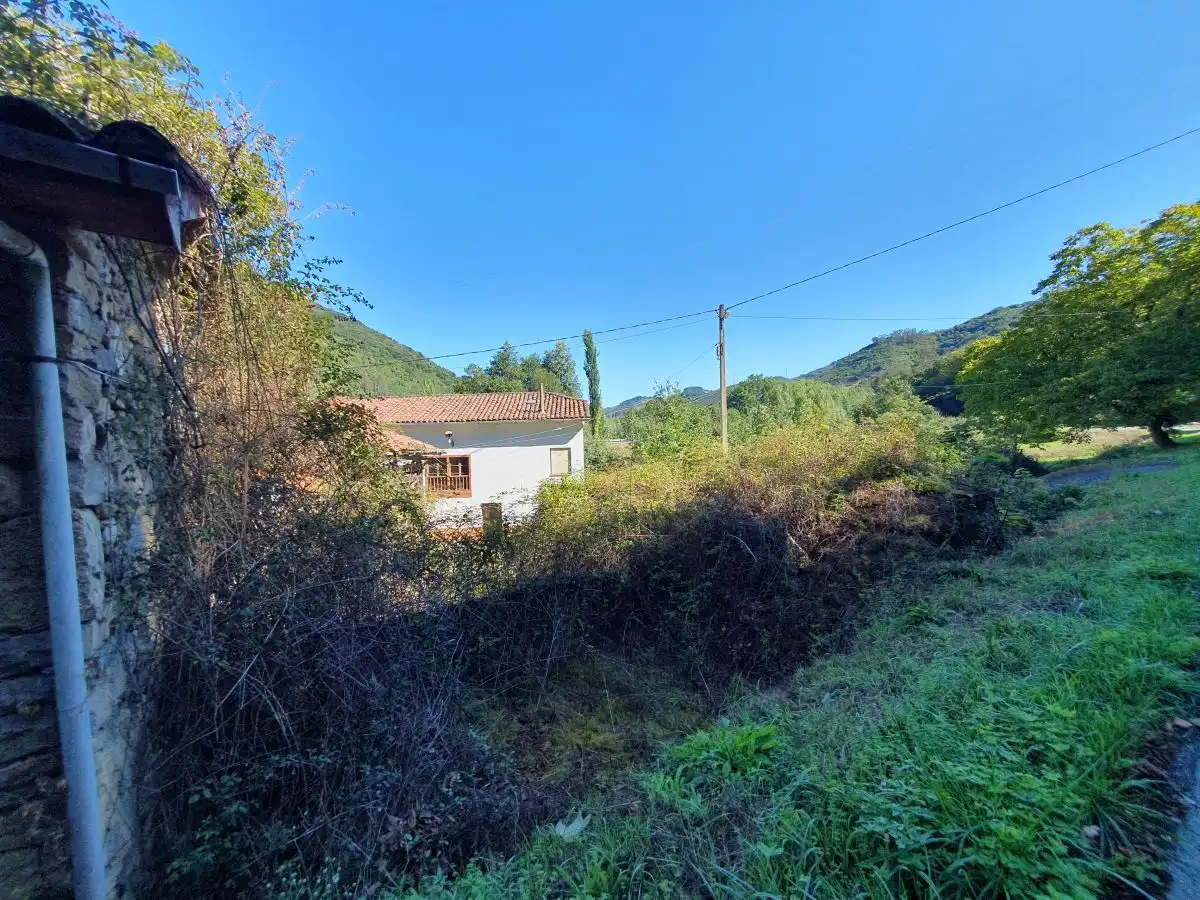 Casa en venta en Belmonte de Miranda, imagen 3
