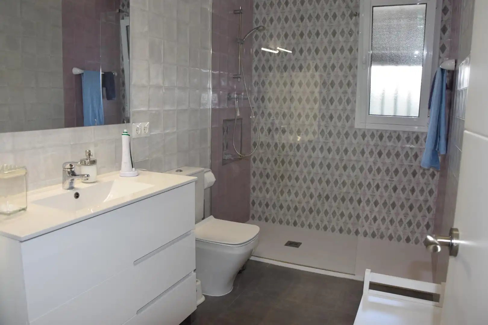 Bathroom of Houses for sale in El Portil  with Air Conditioner, Heating and Terrace