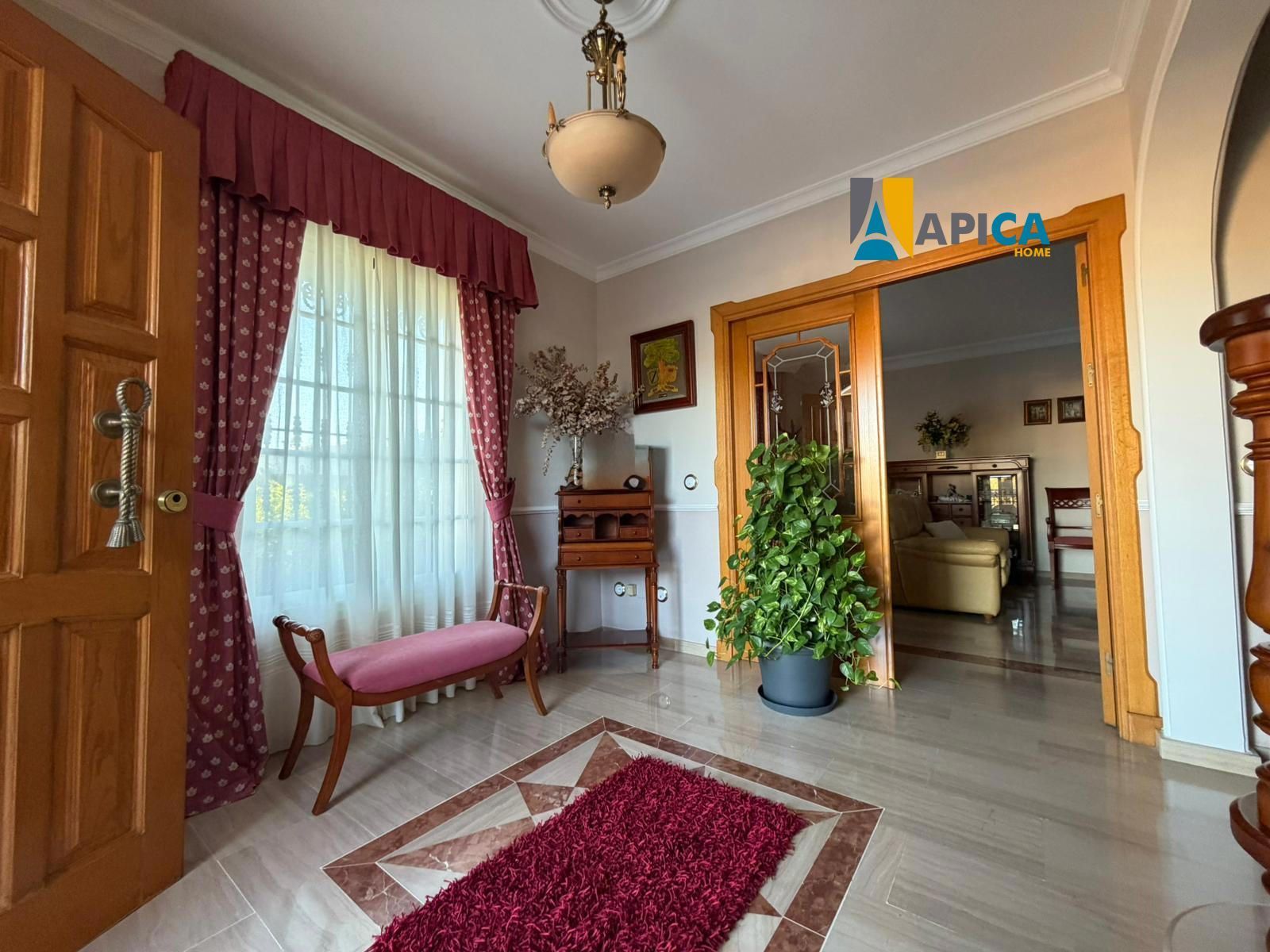 Casa o xalet en venda en La Línea de la Concepción amb Aire condicionat, Calefacció i Jardí privat