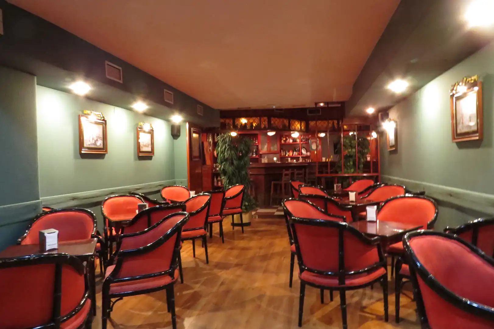 Local comercial en venta en Zona Universidad, imagen 2