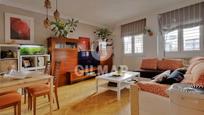 Living room of Flat for sale in  Madrid Capital  with Air Conditioner, Heating and Private garden