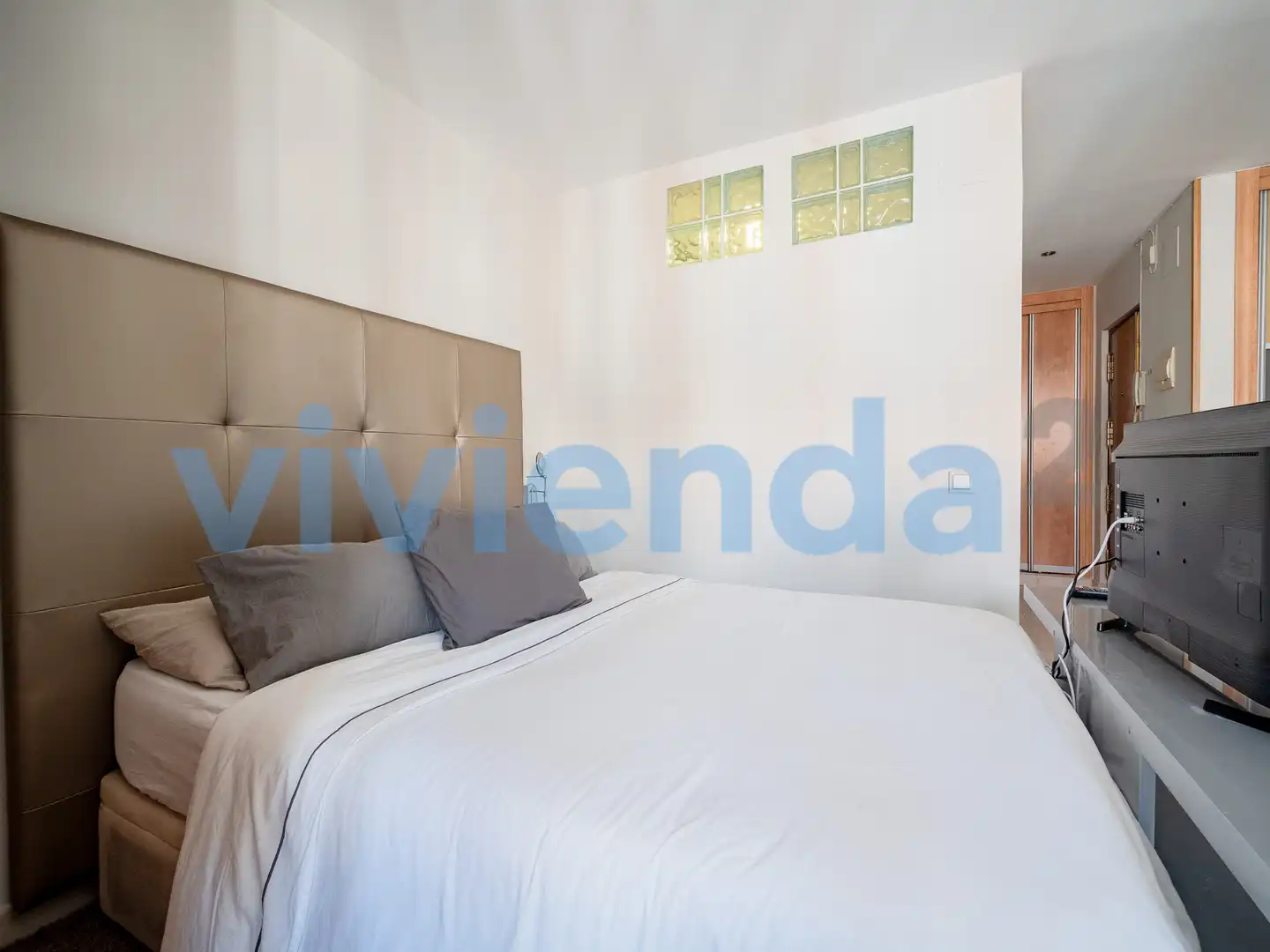 Schlafzimmer von Wohnung zur Miete in Madrid mit Klimaanlage und Heizung