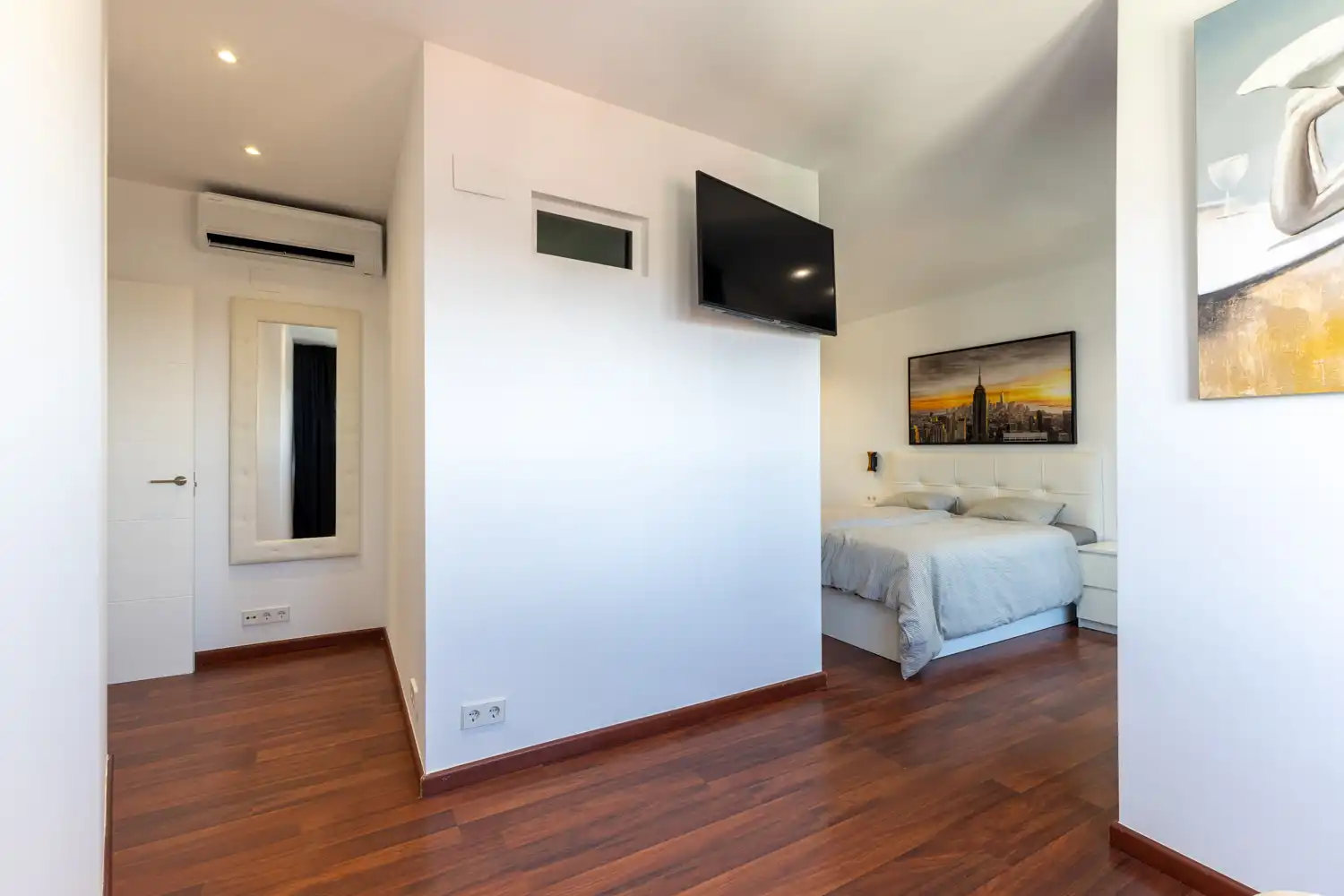 Bedroom of Attic for rent in Valencia  with Air Conditioner, Heating and Parquet flooring