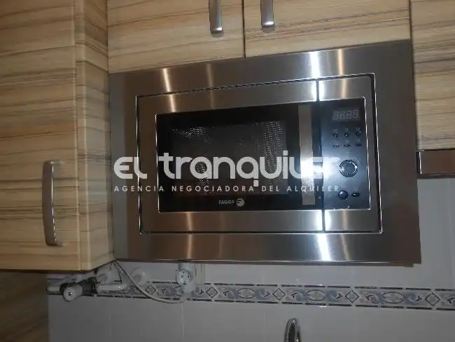 Cocina de Estudio de alquiler en Madrid con Aire acondicionado, Amueblado y Lavadora