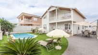 Vista exterior de Casa o xalet en venda en Moncofa amb Aire condicionat, Calefacció i Jardí privat