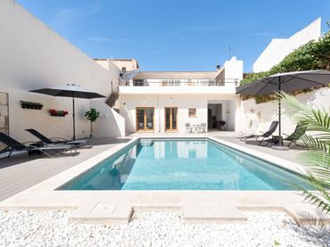 Landhaus mit Pool zum Verkauf in Sa Pobla