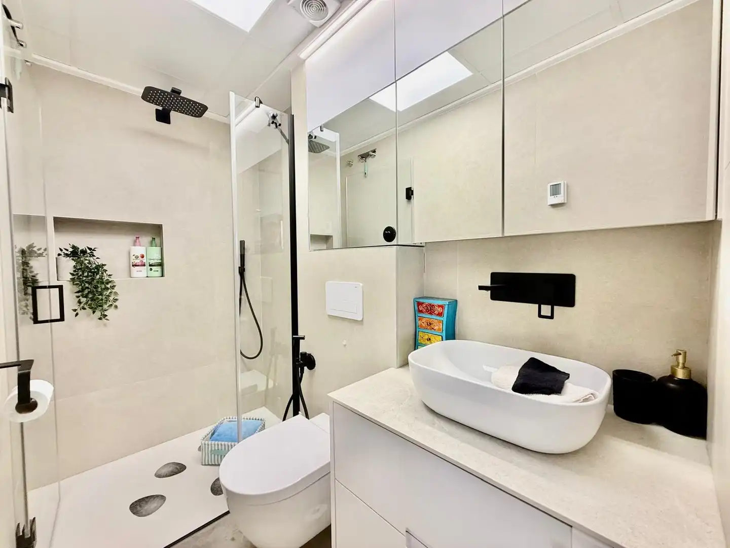 Badezimmer von Dachboden zum Verkauf in San Pedro del Pinatar mit Klimaanlage, Heizung und Privatgarten