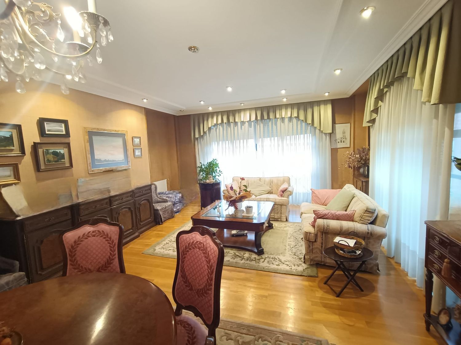 Living room of Flat for sale in Oviedo   with Heating, Storage room and Swimming Pool