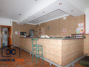 Locale commerciale in vendita a Poniente