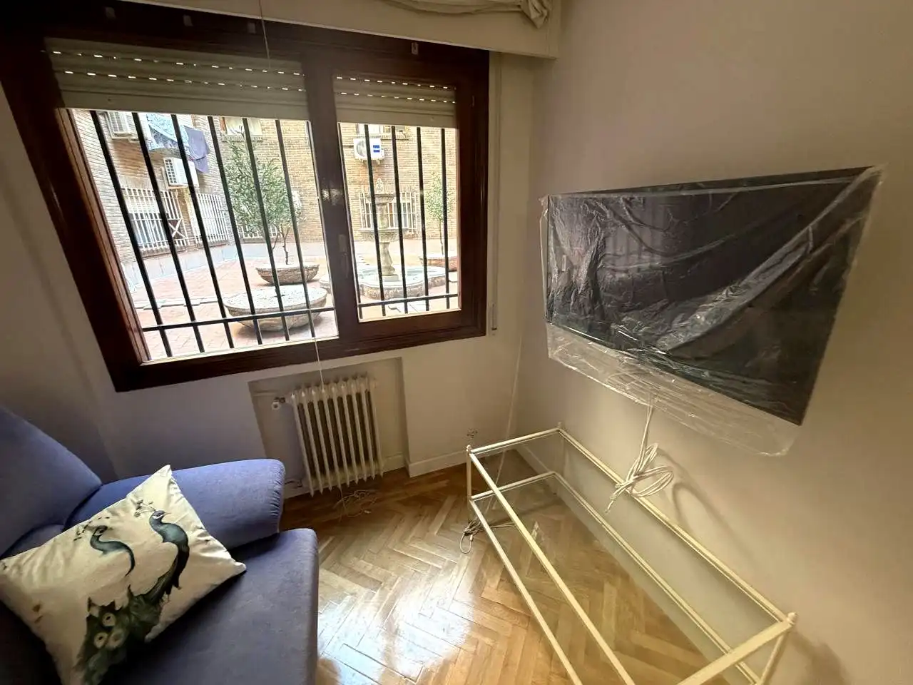 Sala d'estar de Pis de lloguer en Madrid amb Aire condicionat, Calefacció i Piscina