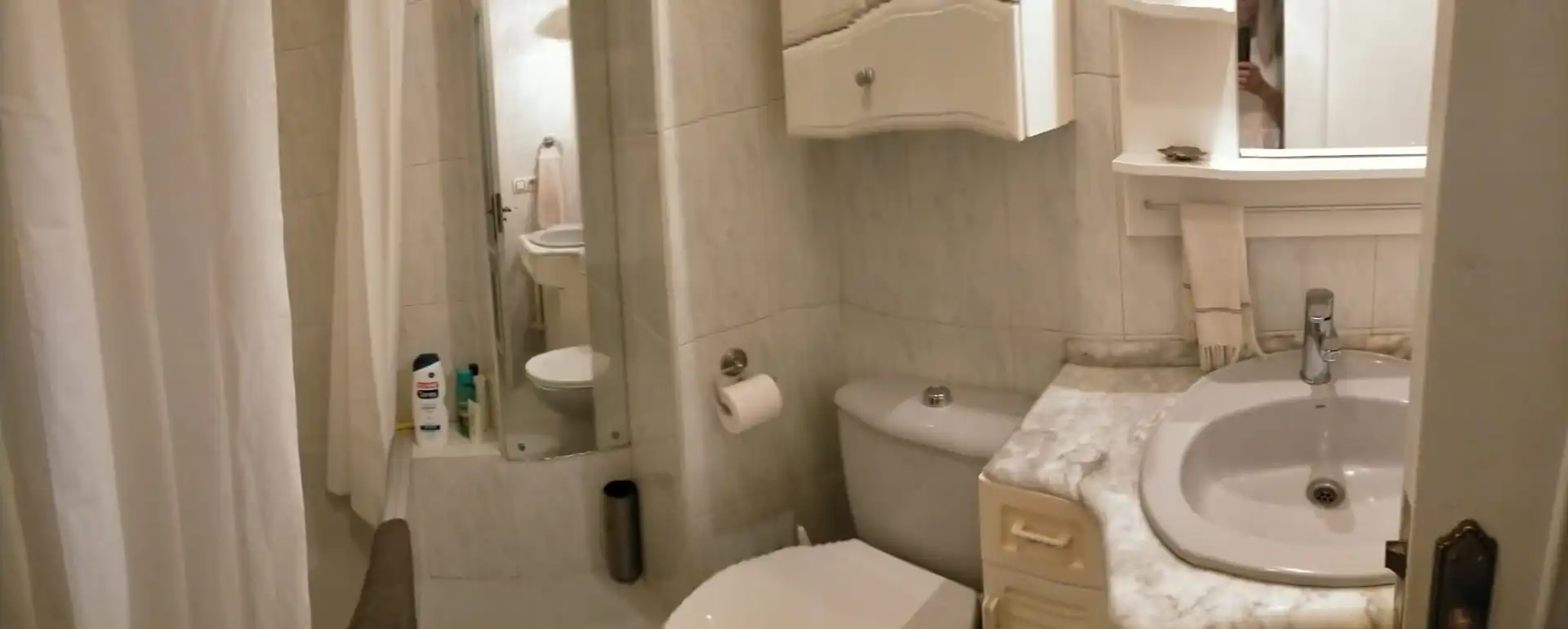 Bathroom of Flat for sale in Ourense Capital   with Heating, Parquet flooring and Furnished