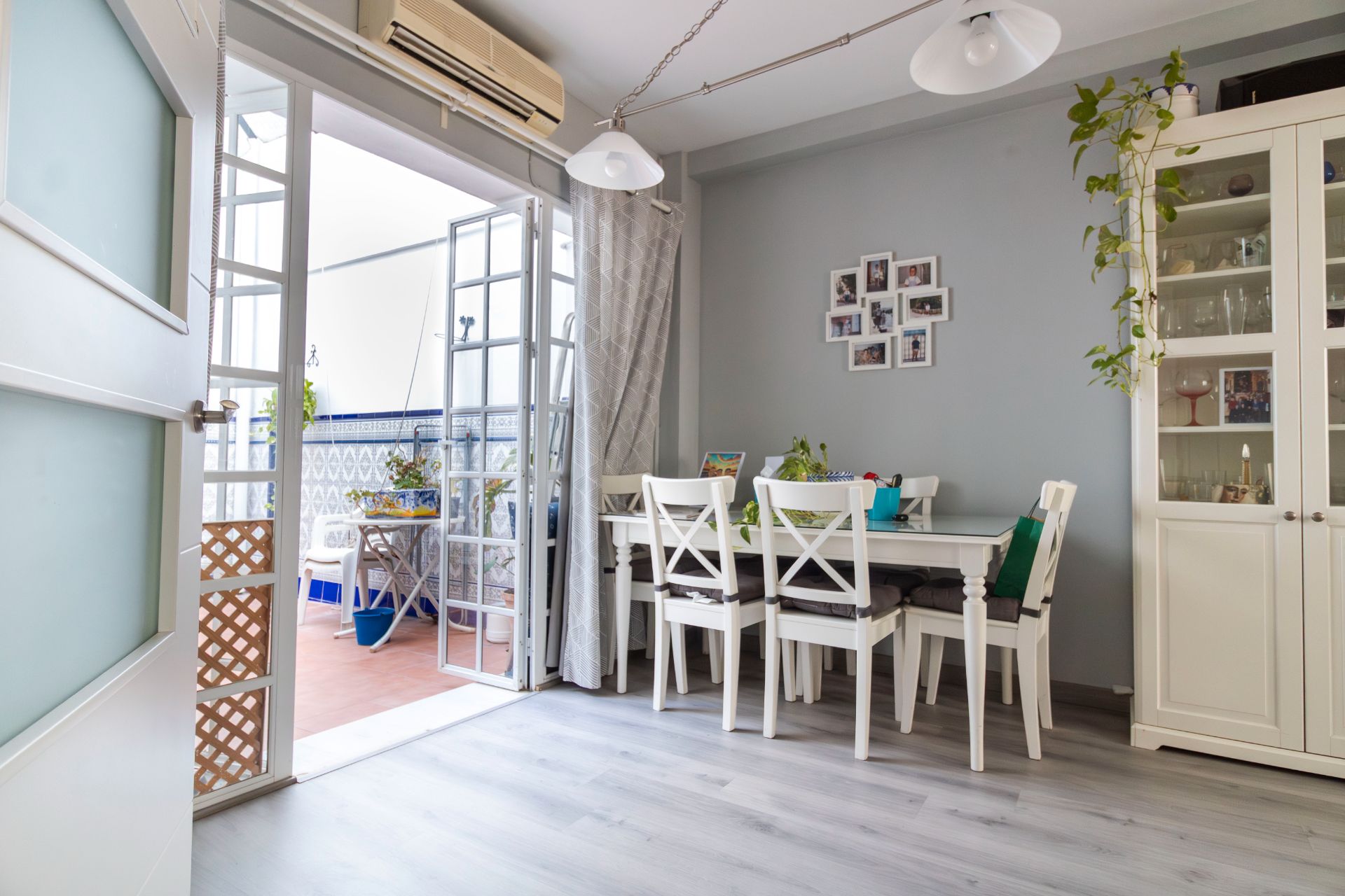 Dining room of Single-family semi-detached for sale in  Sevilla Capital  with Air Conditioner, Heating and Furnished