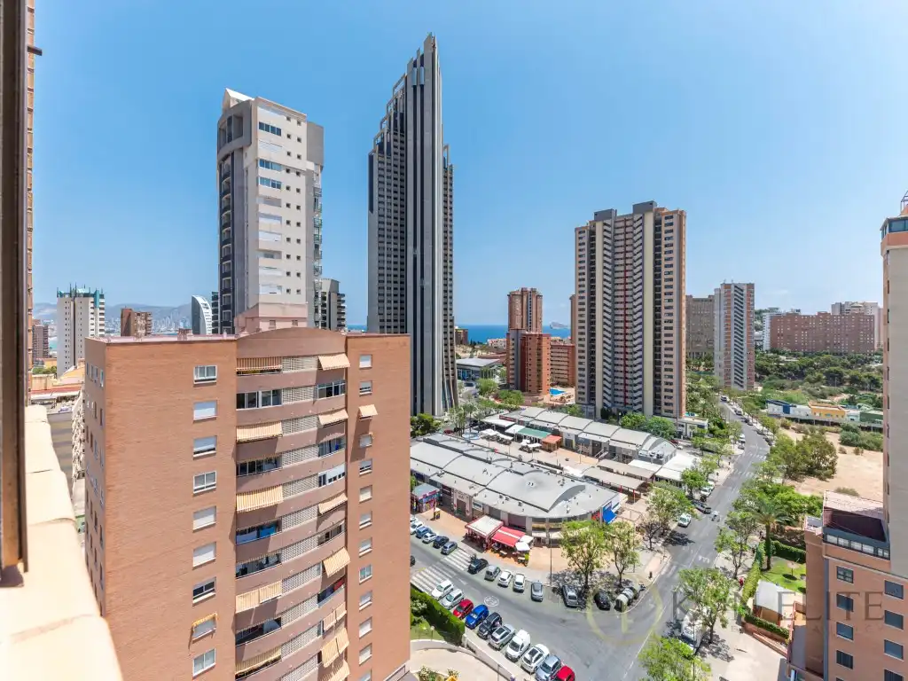 Flat with terrace for sale in Calle del Secretario Juan Antonio Baldovi