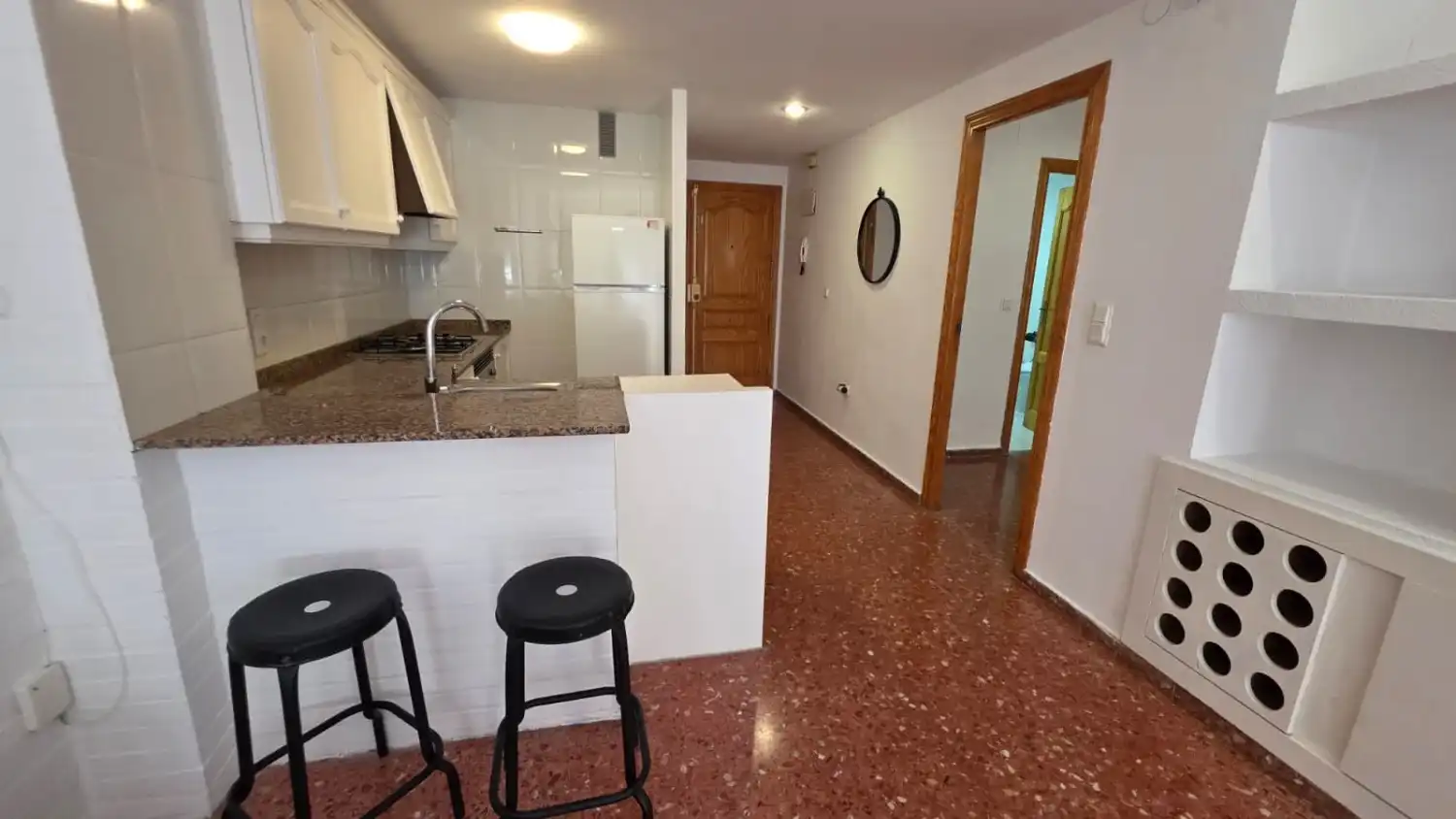 Cuina de Estudi en venda en Gandia amb Aire condicionat, Traster i Moblat