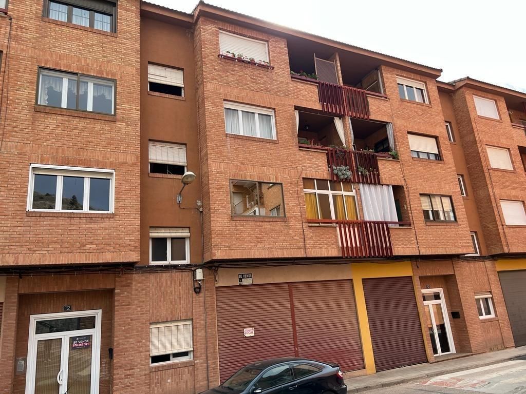 Vista exterior de Pis en venda en Illueca amb Calefacció i Terrassa