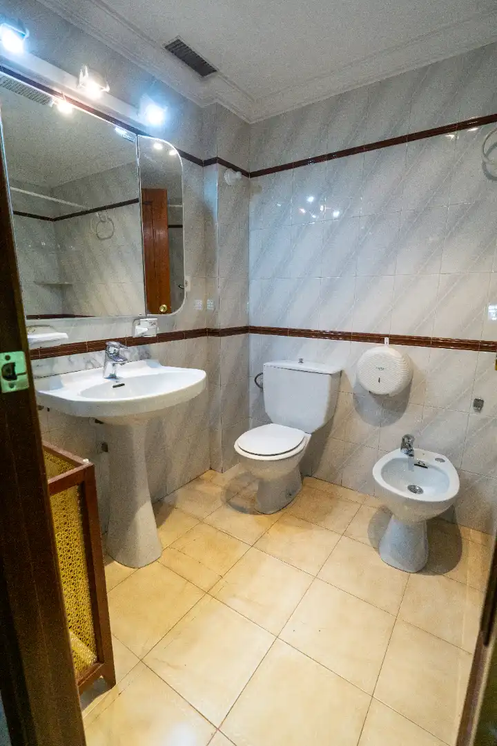 Baño de Piso en venta en Ibi con Calefacción, Terraza y Trastero